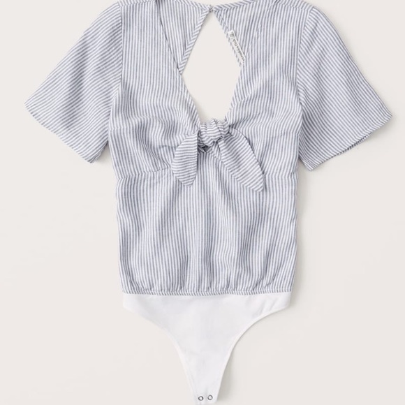 NWT Tie-Front Bodysuit - Picture 5 of 9